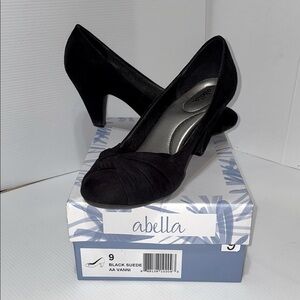 Abella Black Suede Heels “AA Vanni” With Knotted Accent, Size 9